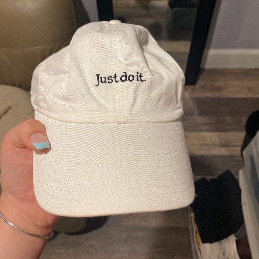 White Nike hat